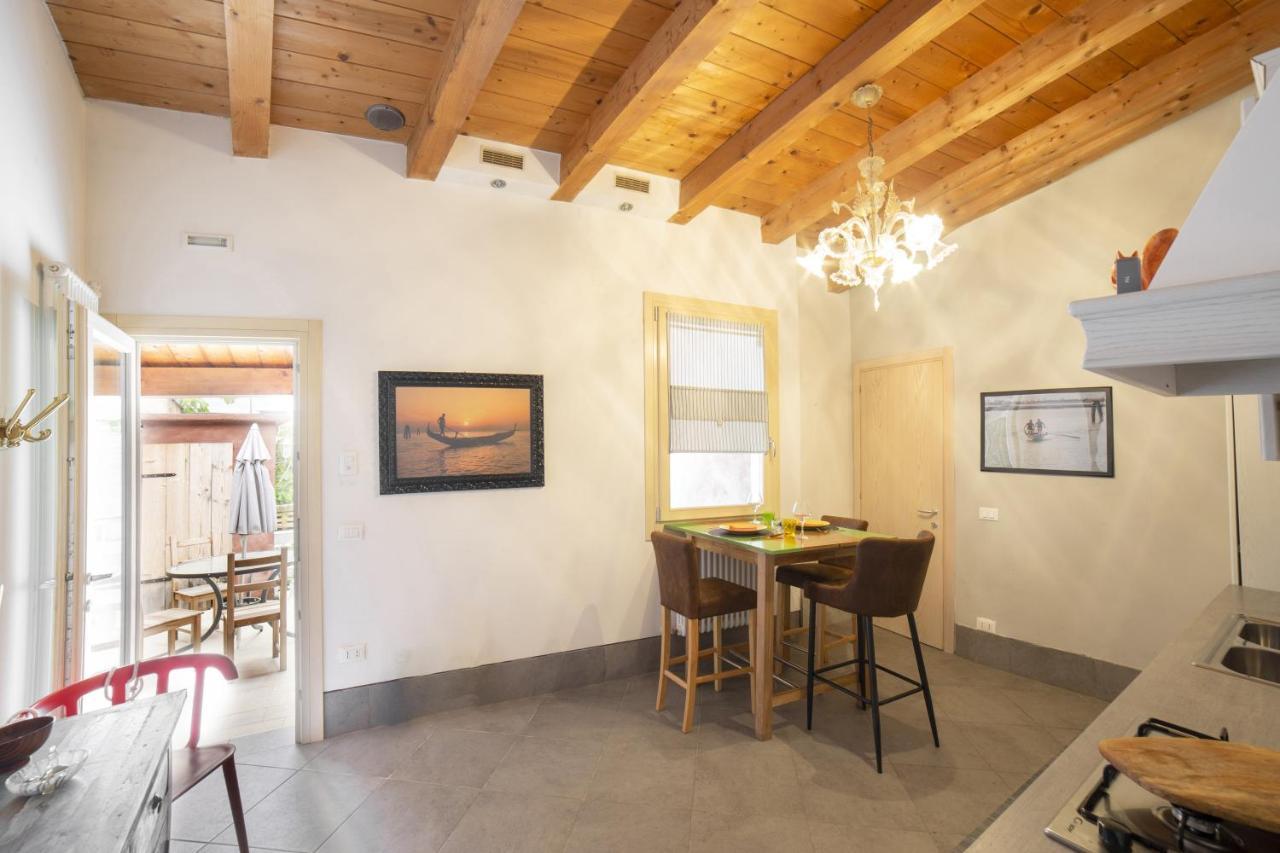 Apartment Ca' De La Gondola, Murano Venedig